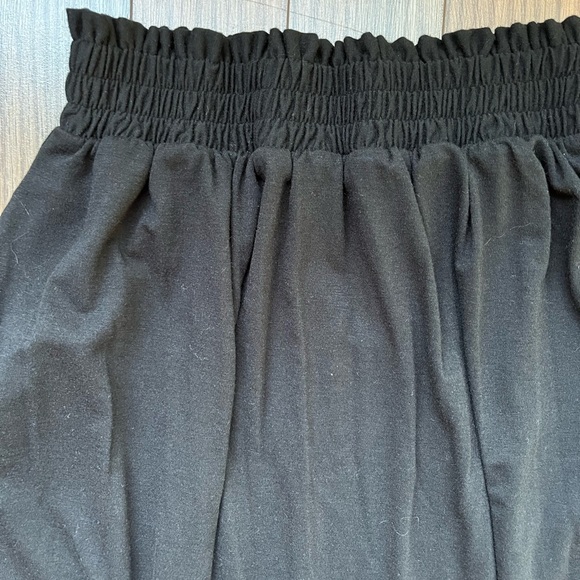 ZENANA Smocked Waist Curved Maxi Skirt with Pockets Size small Brand New - Picture 8 of 14